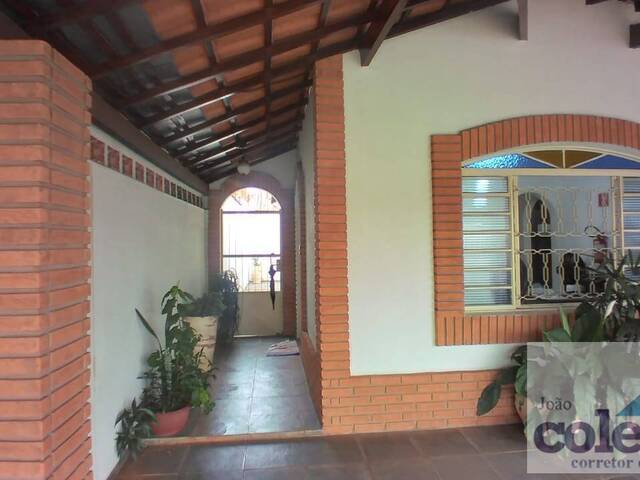 #859 - Casa para Venda em Limeira - SP - 2