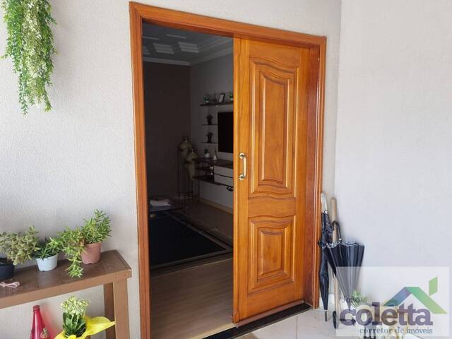 #879 - Casa para Venda em Limeira - SP - 2
